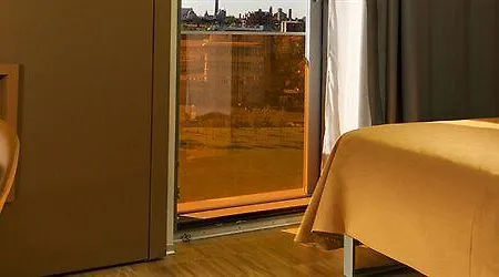 Camplus Living Lingotto 3*